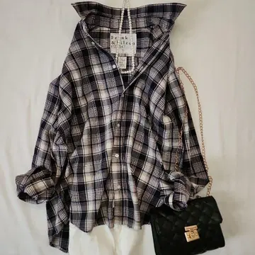 새상품급 프랭크앤아이린 체크 무늬 코튼 셔츠 S 사이즈