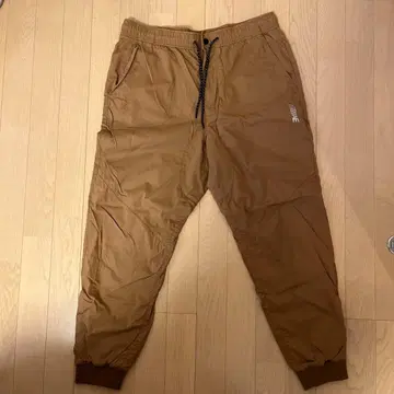 AMERICAN EAGLE OUTFITTERS 이지 팬츠