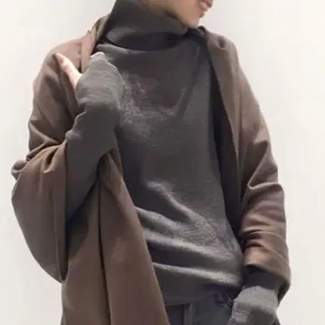 라빠르망 두지엠 클라세 터틀넥 리브 니트