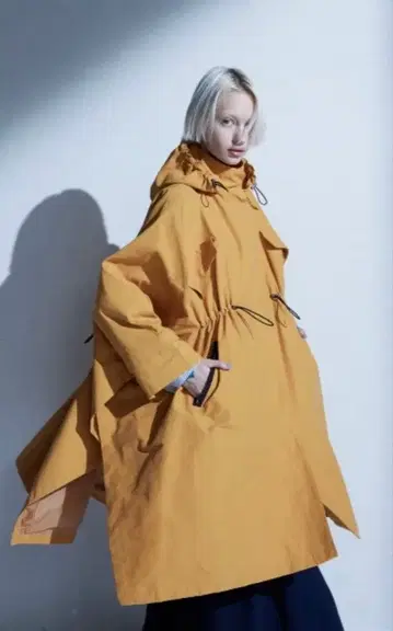 컬러 드로우 스트링 판초 머스타드
