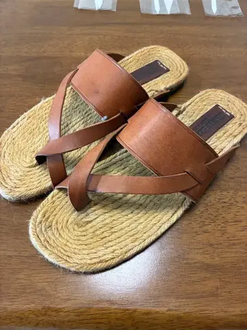 체자 레벨 샌들