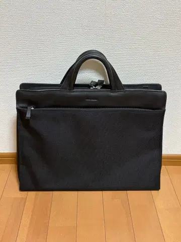 TAKEO KIKUCHI 다케오 키쿠치 비즈니스 백