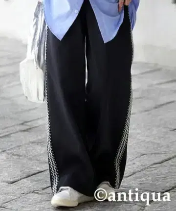 antiqua 블랙 와이드 팬츠 사이드 자수 포함 Rsize