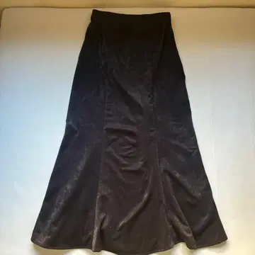 다크 브라운 스웨이드풍 플레어 스커트