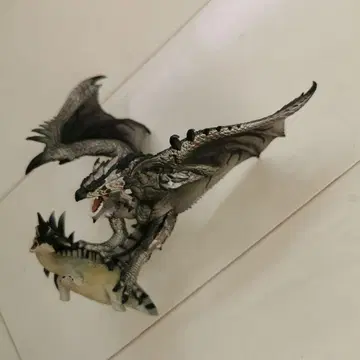 드래곤 피규어 블랙&실버 약 15cm