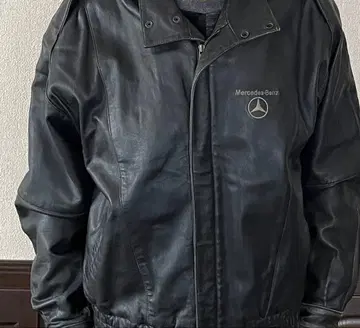 Mercedes-Benz 블랙 가죽 자켓