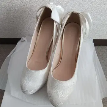 화이트 리본 포함 펌프스 레이스 힐 유메텐보 백리본 펌프스