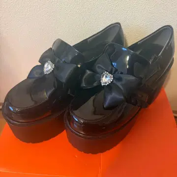 지뢰계 통굽 로퍼