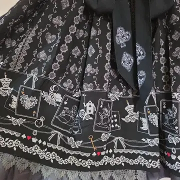 axes femme 카드놀이 메르헨 패턴 스커트 블랙