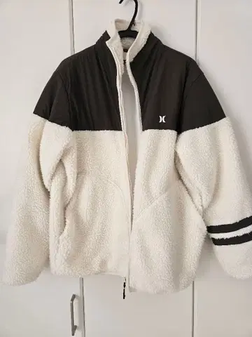 배송비 포함 할리 아우터