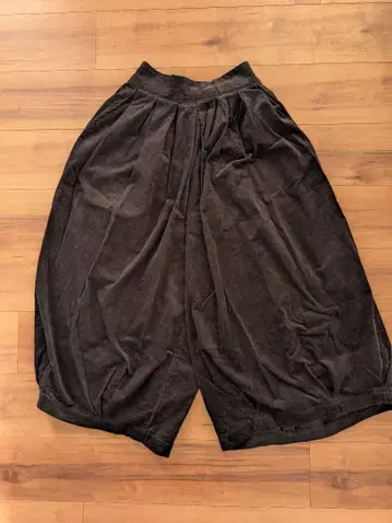 HARVESTY 코듀로이 큐롯 팬츠 블랙