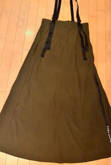 THOUSAND MILE 살로펫 올리브 사이즈 F