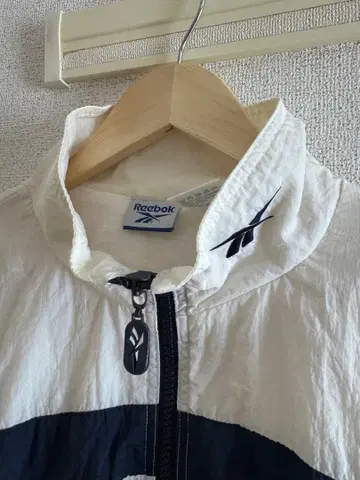 Reebok 나일론 자켓