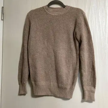 베이지 니트 스웨터