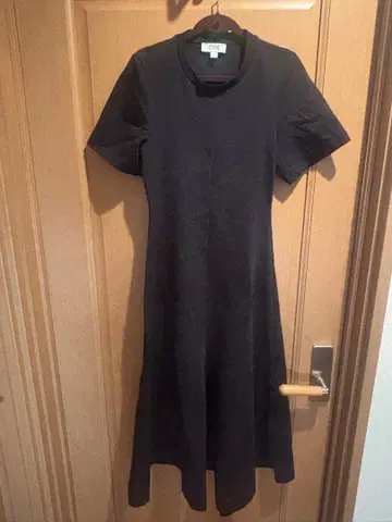 COS 블랙 반팔 T셔츠 원피스