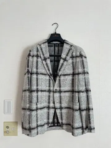 TAGLIATORE 라이트 그레이 체크 무늬 테일러드 자켓