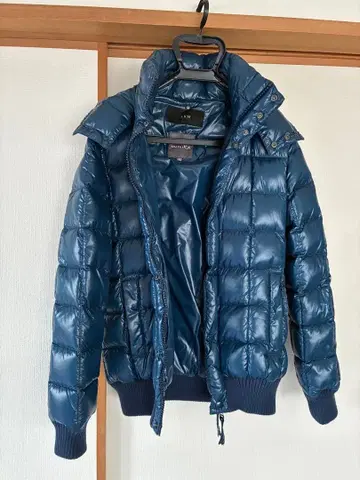 AKM DUETICA 단톤 블루 다운 자켓