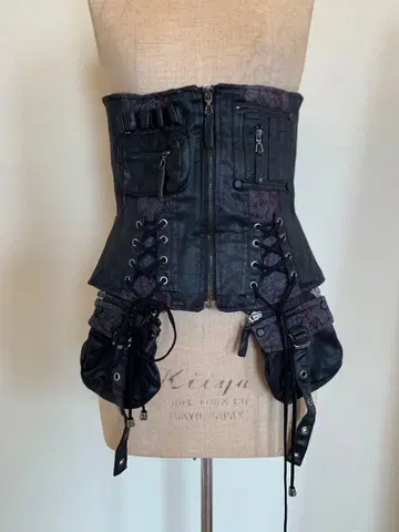 블랙 코르셋 벨트 큐티 플래시