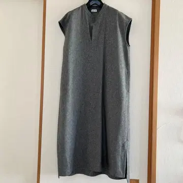 르 글라지크 원피스 그레이 BShop