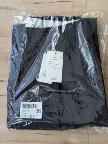 STILL BY HAND Deep Tuck Pressed Pants 46