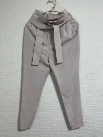 리본 포함 하이웨스트 슬랙스 라이트 베이지