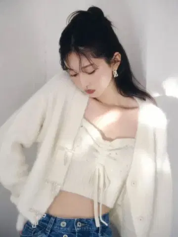 LILY BROWN 화이트 니트 가디건