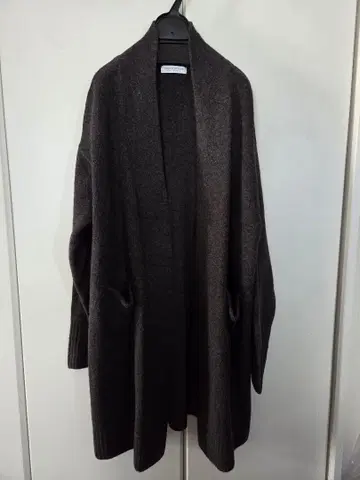 A DAY IN THE LIFE 후와후와 롱 가디건