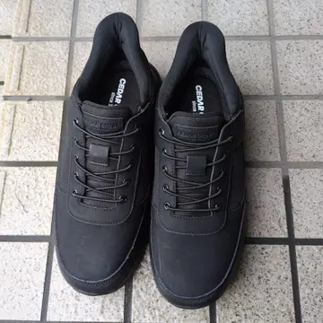 CEDAR CREST 블랙 스니커즈