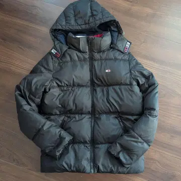 TOMMY JEANS 블랙 다운 자켓
