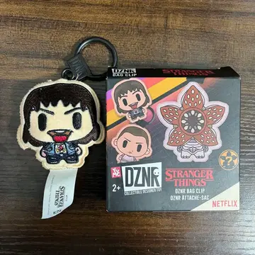 Strangerthings 자수 키링 dznr bag clip