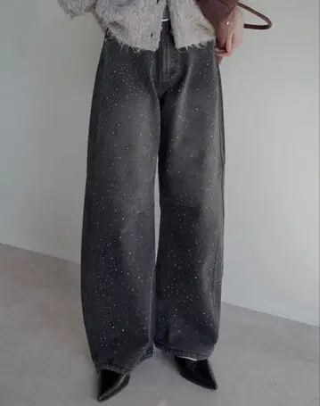 [ 새상품 ] 리디 메탈 스톤 배럴 레그 데님 팬츠 M 사이즈