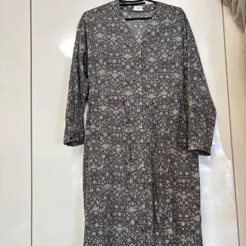 꽃무늬 그레이 계열 롱 셔츠 원피스