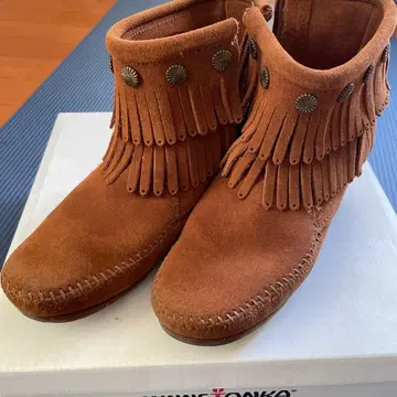 MINNETONKA 프린지 브라운 부츠 사이즈 6