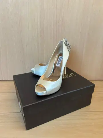 BADGLEY MISCHKA 웨딩 신발 5.5 사이즈