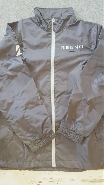 REGNO 블랙 점퍼 M 사이즈