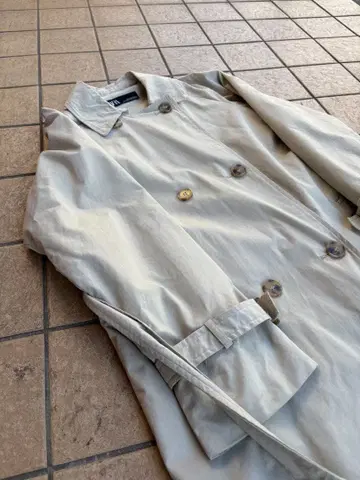 ZARA 트렌치코트 더블