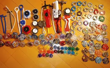 스타디움 + 베이블레이드 묶음 판매 버스트 부속물 있음