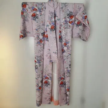 연한 핑크 꽃무늬 코몬 기모노