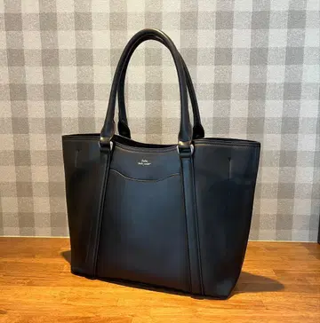 이프 블랙 토트백 새상품급