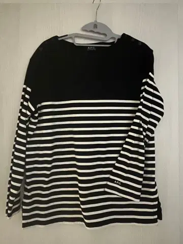 새상품급 아페쎄 A.P.C. IENA 별주 보더 티셔츠