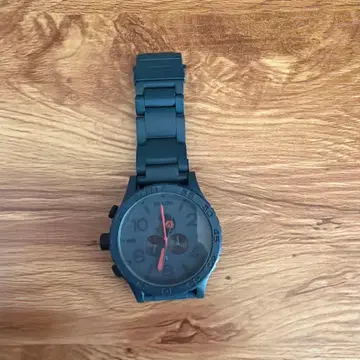 Nixon 크로노그래프 아날로그 시계