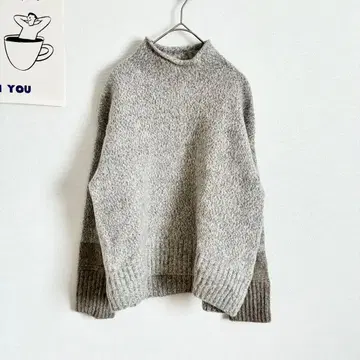 로트레아몽 하이넥 컬러 블록 니트 스웨터 루즈핏 실루엣