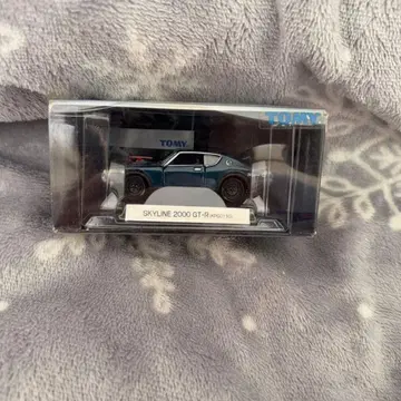 TOMICA LIMITED SKYLINE 2000 GT-R