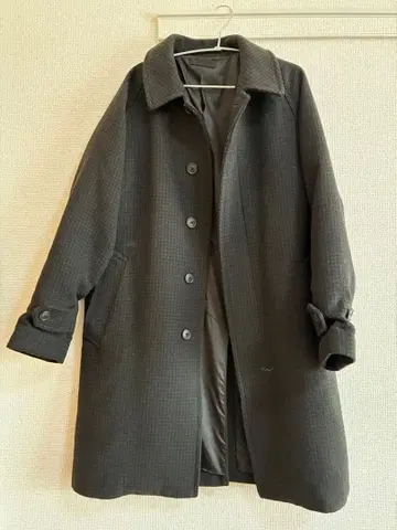 UNIQLO 다크 그레이 코트
