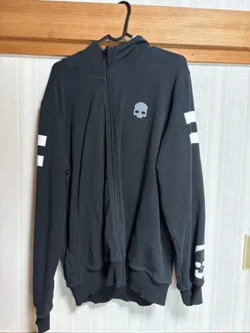 Hydrogen 하이드로겐 후드티 블랙