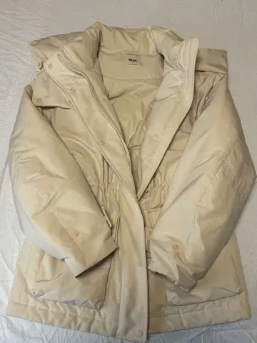 유니클로 후드 부착 다운 자켓