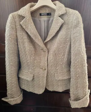 DKNY 베이지 트위드 테일러드 자켓