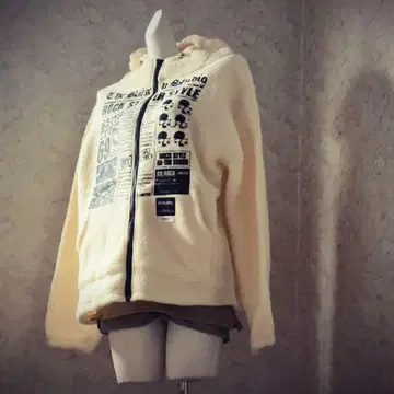 헤이세이 갸루 Y2K 플리스 자켓 후드 부착 크림색 시크 스타일