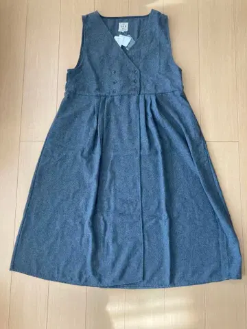 [ 새상품 ] 사만사 모스모스 슬리브리스 롱 원피스 그레이 프리 사이즈