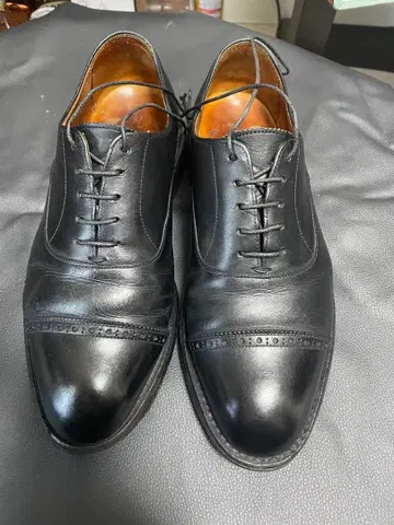 블랙 가죽 캡토 비즈니스 슈즈